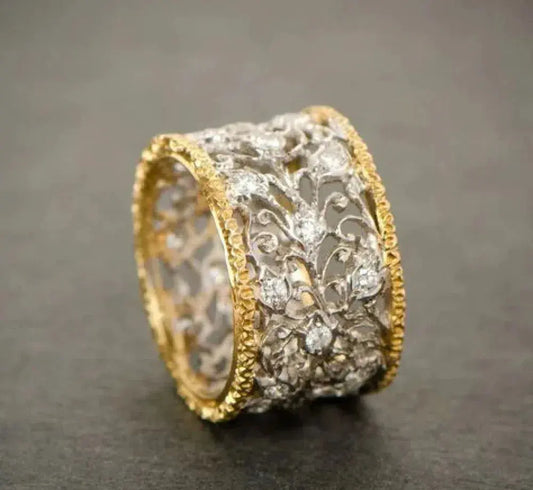 Ivy ring with zircons